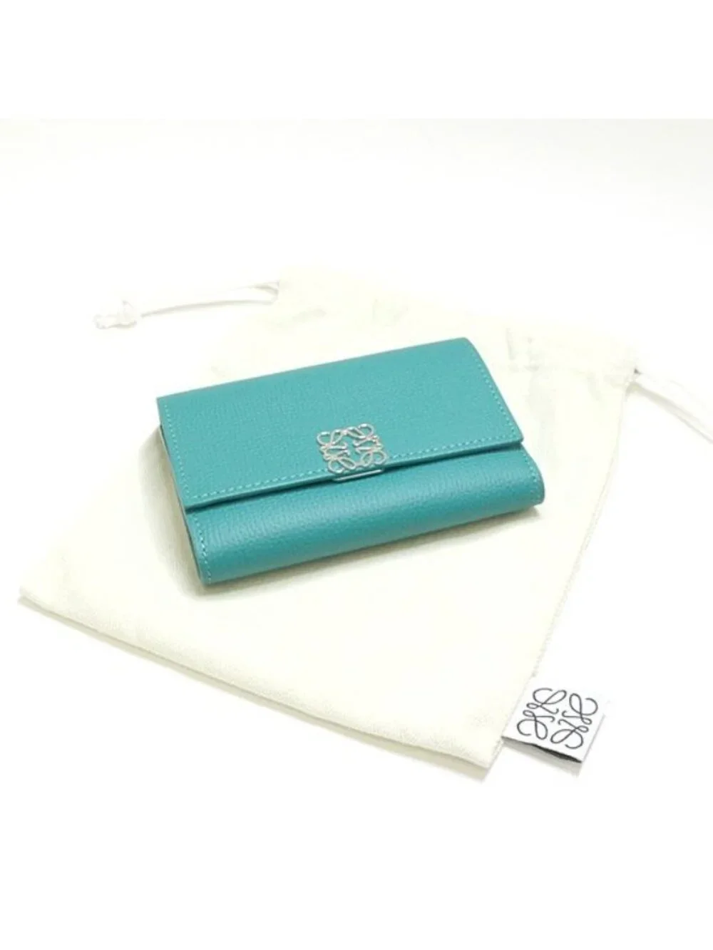 Loewe Lowe Anagram Vertical Wallet Small Pebble Grain Calf Green Trifold